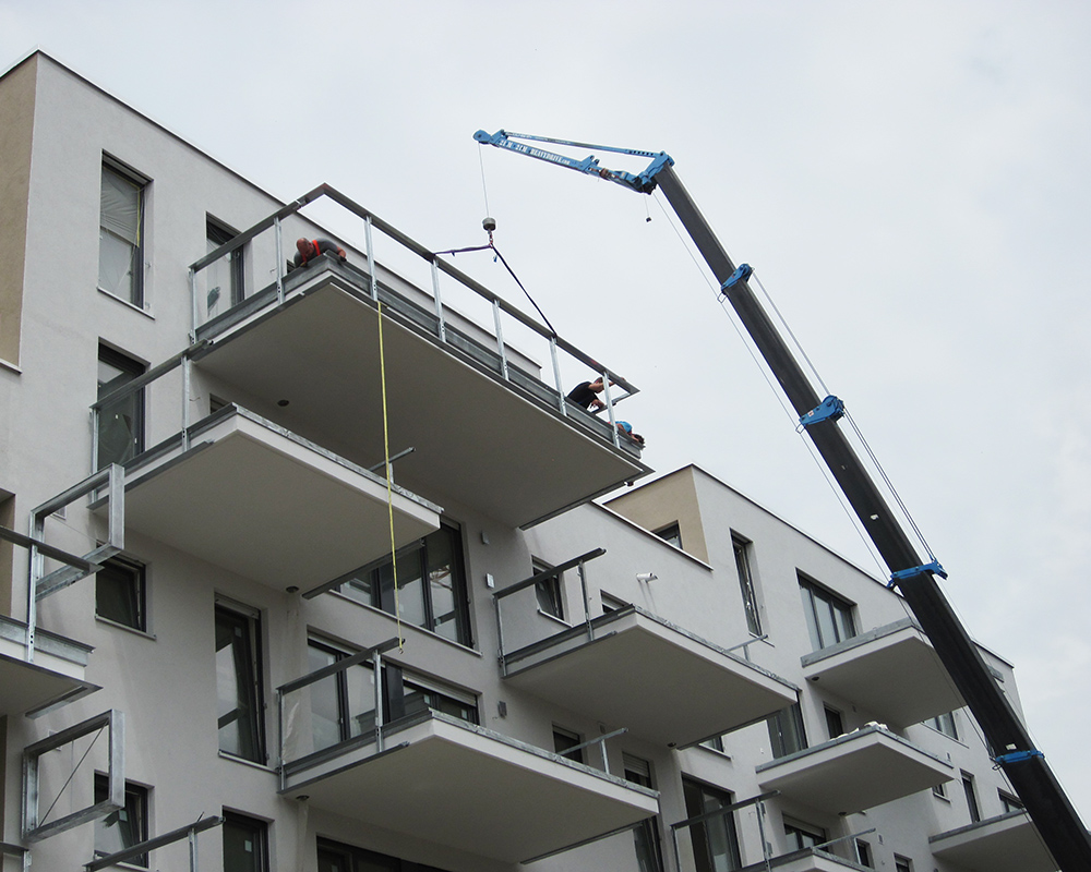 Pose de balcon avec mini-grue MRK | Pose de balcon avec mini-grue MRK